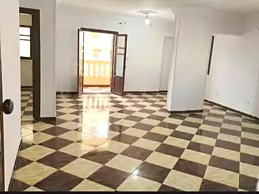 Apartments For rent in Khaled Ibn El Waleed St., Miami, 100 sqm