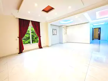 Duplex with Garden For sale in Other Neighborhoods In Fifth Neighborhood, Fifth Neighbourhood, 450 sqm
