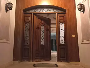 فلل للبيع في المجاوره الثامنه، غرب سوميد، 720 متر
