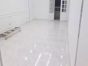 Apartments For sale in Gamal Abdel Nasser St., El Mandara, 130 sqm
