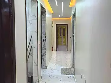 شقق للبيع في شارع جمال عبد الناصر، جسر السويس، 120 متر