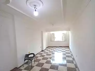 Apartments For sale in El Hay St., El Bitash, 90 sqm