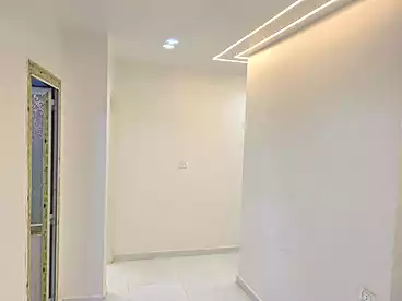 عقارات للبيع في شارع المجزر الالي، اللبيني، 140 متر