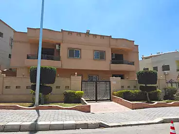 Villas For sale in El Yasmeen 6, El Yasmeen, 1400 sqm