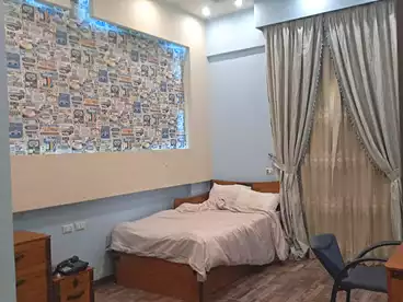 سكني للإيجار في شارع الفنان نجيب الريحاني، النرجس 7، 350 متر