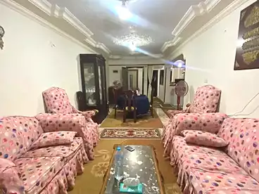 شقق للبيع في شارع مسجد الصالحين، البيطاش، 180 متر
