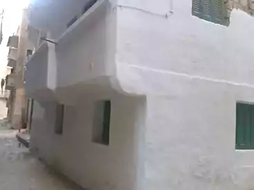 عقارات للبيع في شارع قصر القويري، الهانوفيل، 110 متر