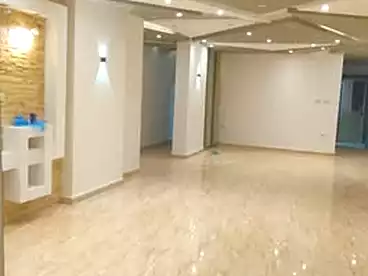 شقق للبيع في شارع الاربعين، بيانكي، 160 متر