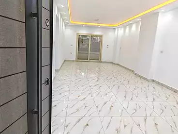 شقق للإيجار في شارع رايل، منشية عين حلوان، 130 متر