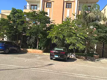 Apartments For sale in Kaeb Ebn Malek St., El Narges 6, 180 sqm