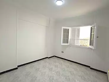 Apartments For sale in Shatee El Nakheel, Al Agamy, 120 sqm