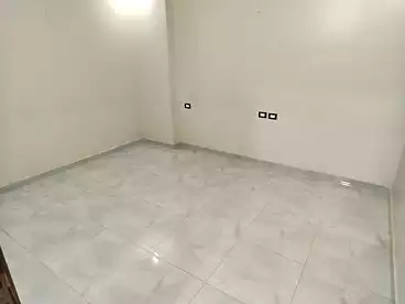 شقق للإيجار في شارع كورنيش النيل، حدائق حلوان، 200 متر