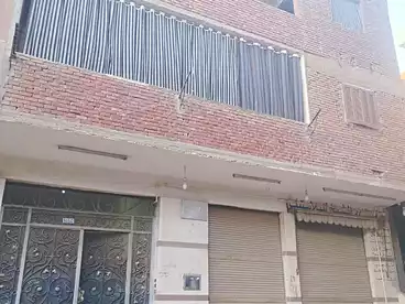 Building For sale in El Teroli St., Madinat El Salam, 175 sqm