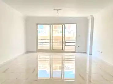 شقق للإيجار في لوران، الاسكندرية، 215 متر