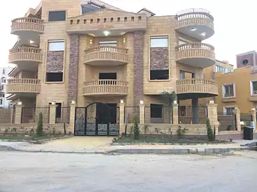 شقق للبيع في المجاوره الثالثه، غرب سوميد، 300 متر