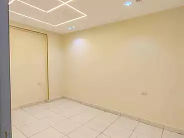 شقق للبيع في شارع الشيشيني، المريوطية، 200 متر