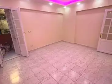 شقق للبيع في شارع محمود العيسوي، ميامي، 130 متر