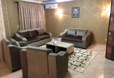 شقة مفروشه للايجار في كمبوند الربوة هايتس الشيخ زايد