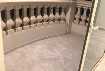 ب أقوي شوارع وسط البلد الرئيسيه عماره 11 دور للبيع فرصه للمستثمرين