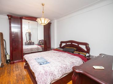 listing-image