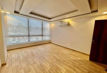 مقر في زهراء المعادي بموقع مميز