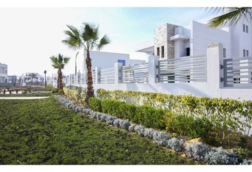 Twin House For sale in Cleopatra Square Compound - Cleopatra