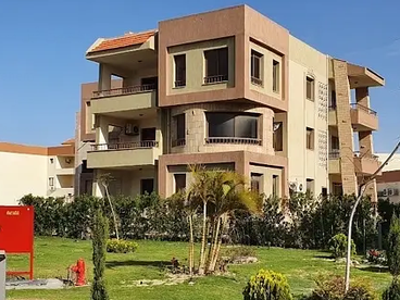 وحدة سكنية للبيع بهلنان مع حديقة