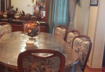 شقة للبيع في شارع الحجاز