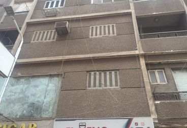 listing-image