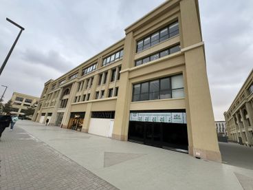 listing-image