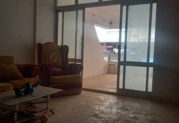 شقه للبيع في البيطاش دور اول 150 متر