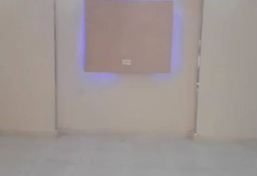 شقه للبيع لبيني فيصل شارع سليم 160 م