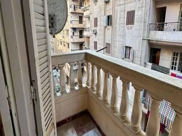 listing-image