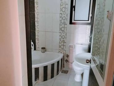 listing-image