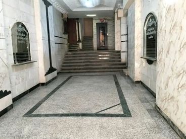 listing-image