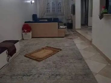 شقه للبيع امام مجمع  مدارس المساكن