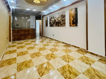 شقه في العجمي شاطي النخيل سابع عماره من البحر وبجوار فندق دار الدفاع الجوي موقع مميز يصلح لي الاستثم