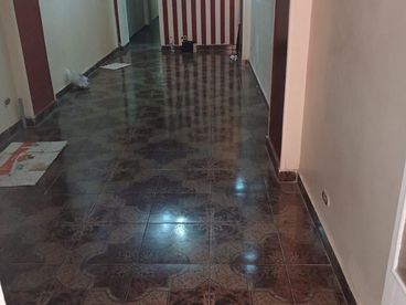 لقطه حقيقية للبيع موجود شقه في محرم بك شارع عثمان جلال عمومي مساحه ٩٥ متر