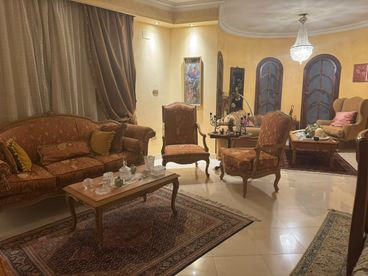 شقه للبيعم في الحي الأول – 6 أكتوبر أمام نادي وادي دجلة 2 