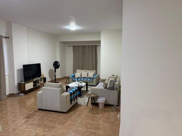 شقة مميزة للبيع – النرجس عمارات | التجمع الخامس📍 