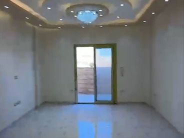 شقة للبيع في شارع عزام مساحة: 185 متر  الدور  10 أسانسير