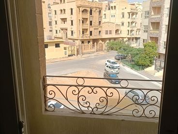 شقه امامي واسانسير متشطبه للبيع في جاردينياا هايتس 2