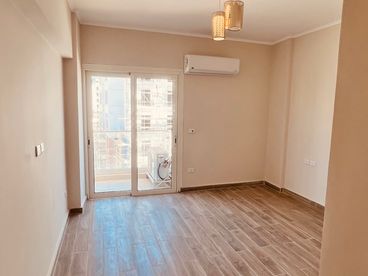Apartment 180 M² Super lux in Lagoon Beach Park - Mountain View iCity Compound