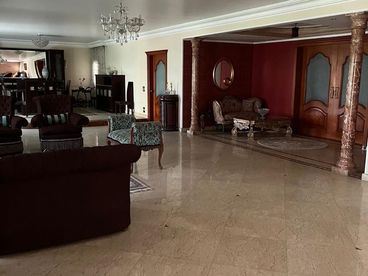 دور كامل في عمارة خاصة مميزة للبيع