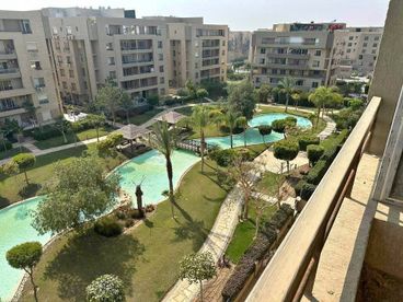 apartment for sale , 108m , in fifth square compound 