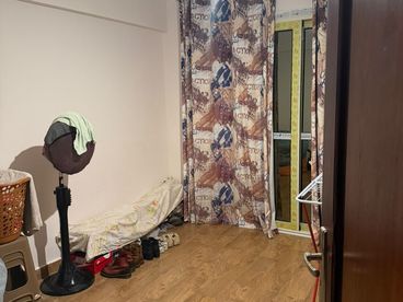 listing-image
