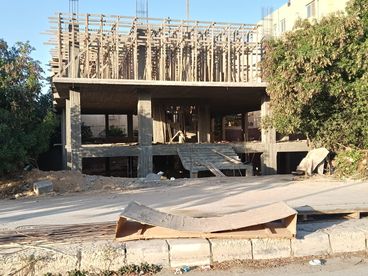 شقة ٤ غرف واسعة في شرق الأكاديمية شارع طومان باي للبيع