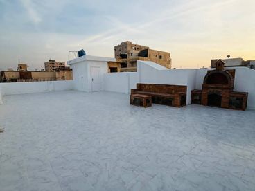 شقه للبيع بالروف الدور ٥ علوى اسانسير مساحه ١٣٠ م