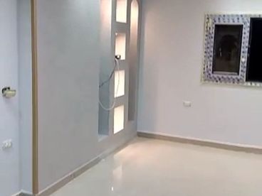 شقه للبيع بسعر لقطه 110م