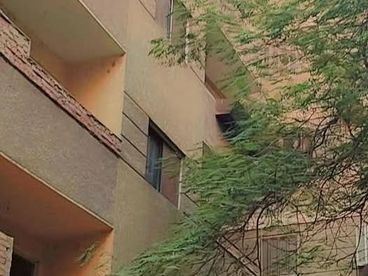 شقه للبيع رابع بلكونه بين فيصل والهرم